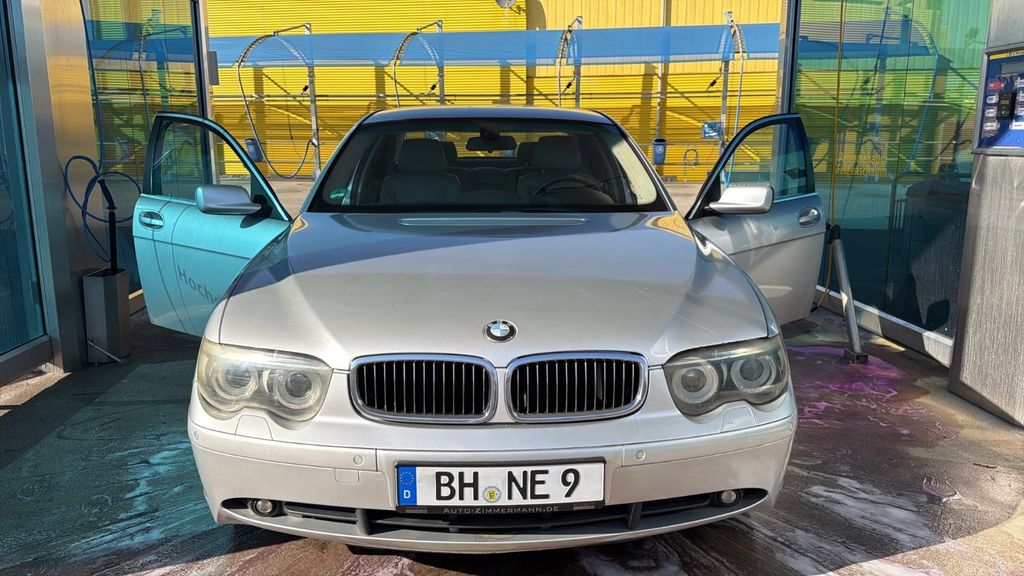 BMW 735Li A -