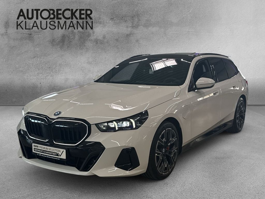 Bild des Angebotes BMW 550 e xDrive Touring *M SPORT PRO* 20''HuD AHK P