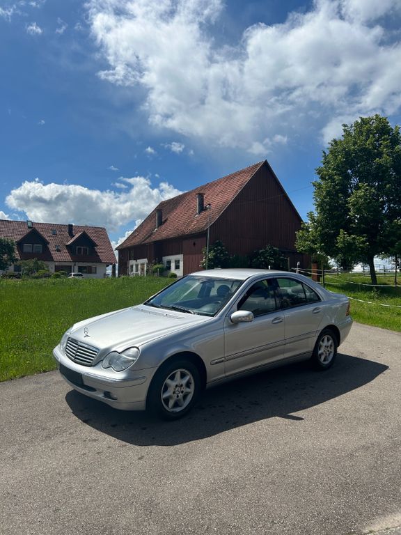 Bild des Angebotes Mercedes-Benz C200