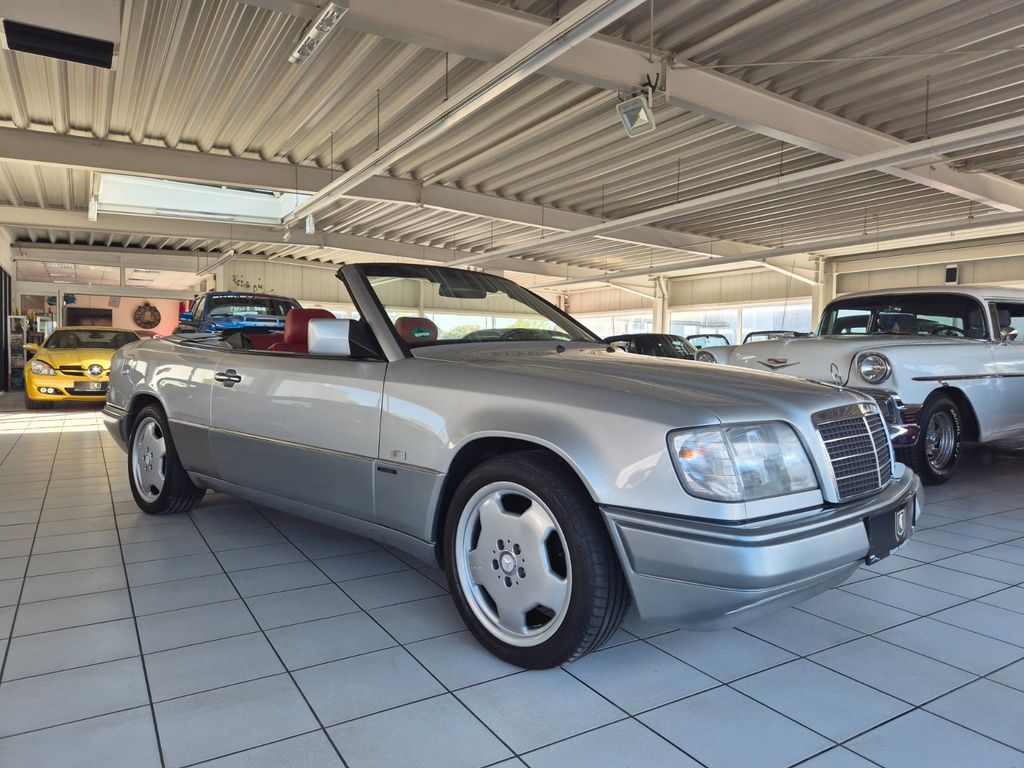 Mercedes-Benz E 220 FINAL EDITION/1A Historie+Bestzustand