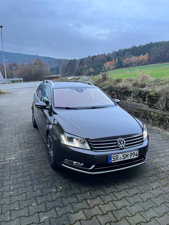 Bild des Angebotes Volkswagen Passat Variant 2.0 BlueTDI DSG Exclusive Var...