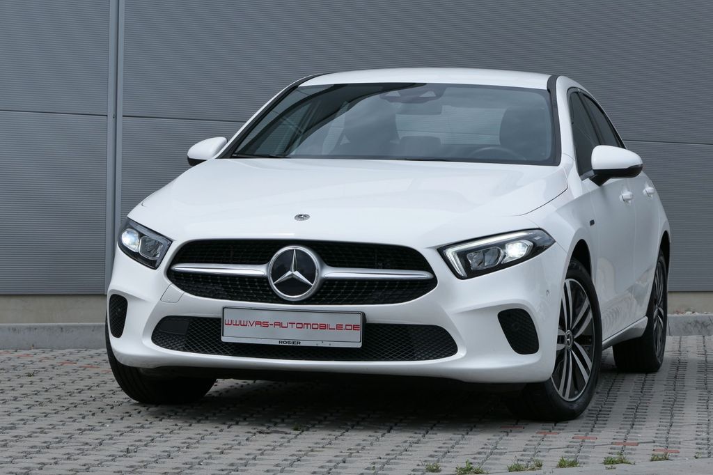 Bild des Angebotes Mercedes-Benz A 250e *Limousine*