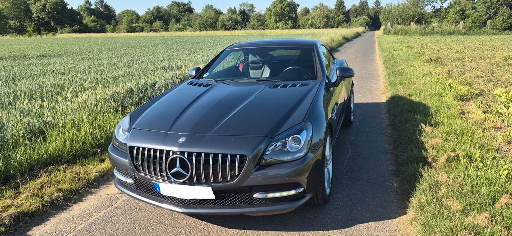 Bild des Angebotes Mercedes-Benz SLK 200 - Roadster*Leder AIRSCARF*AMG Sportfahrw