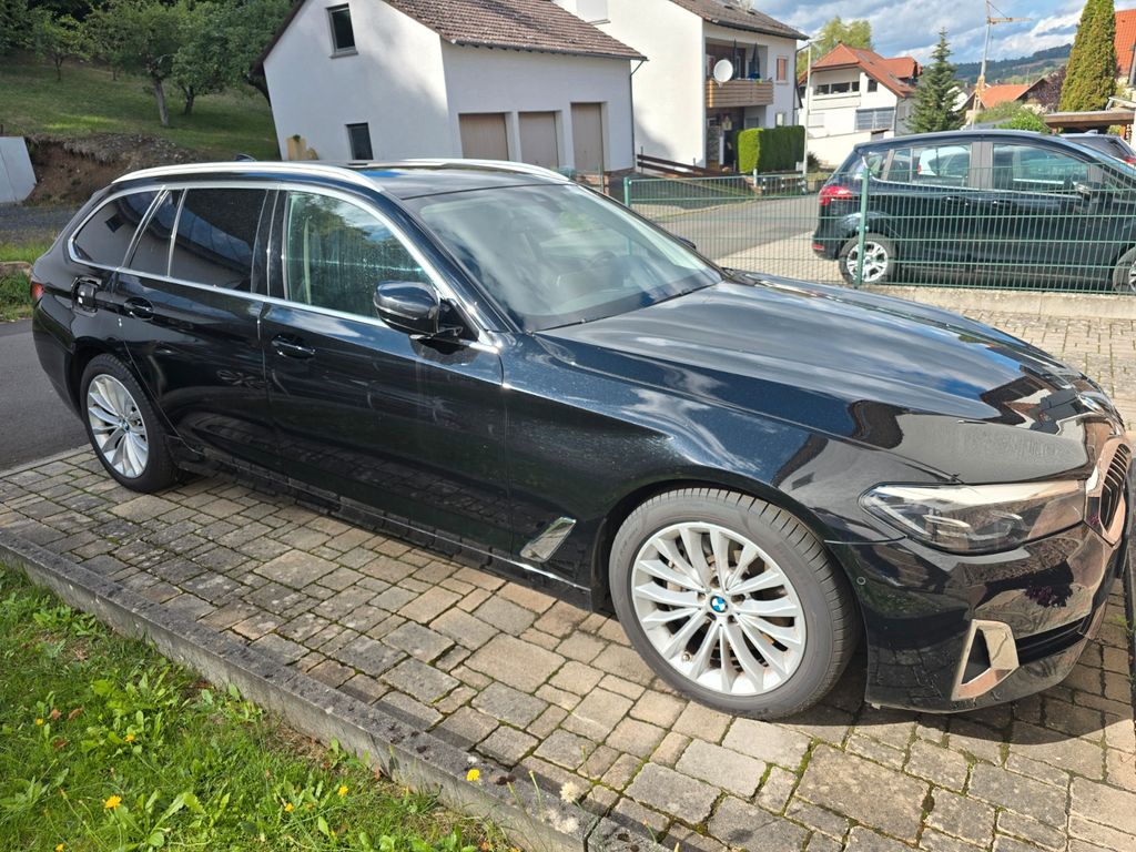 Bild des Angebotes BMW 540i xDrive Touring A -Luxury
