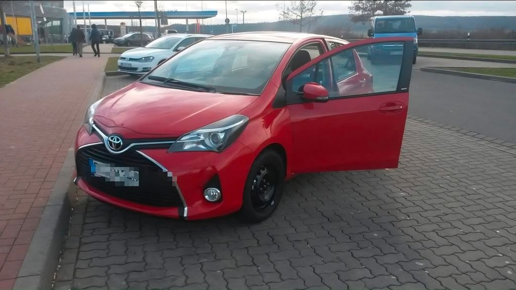 Bild des Angebotes Toyota Yaris 1,33-l-Dual-VVT-i Edition-S Edition-S