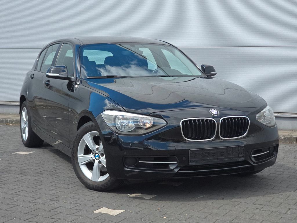 Bild des Angebotes BMW 120d Sport Line (M-Lenkrad + Schalter)