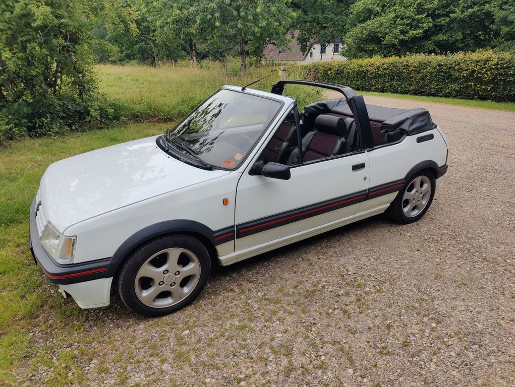 Bild des Angebotes Peugeot 205 CTI 1.9 Cabriolet | Same Owner Since 2008