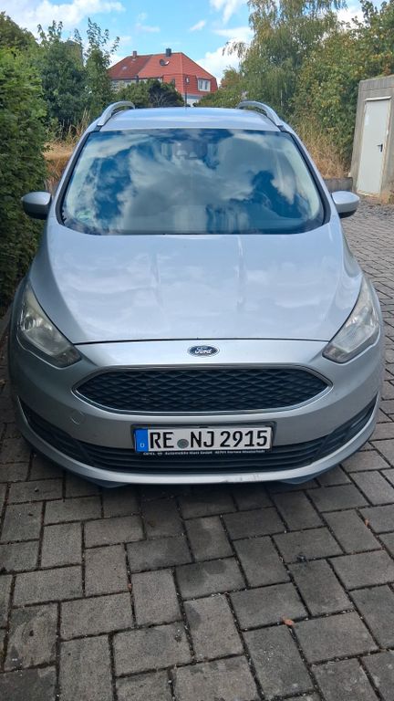 Ford Grand C-Max 1,5TDCi 88kW PowerShift Titanium...
