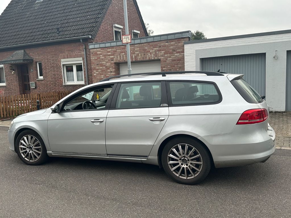 Bild des Angebotes Volkswagen Passat Variant 2.0 TDI DSG 125kW Comfortl BM...
