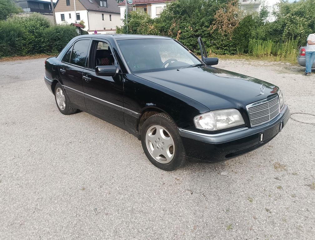Bild des Angebotes Mercedes-Benz C 220
