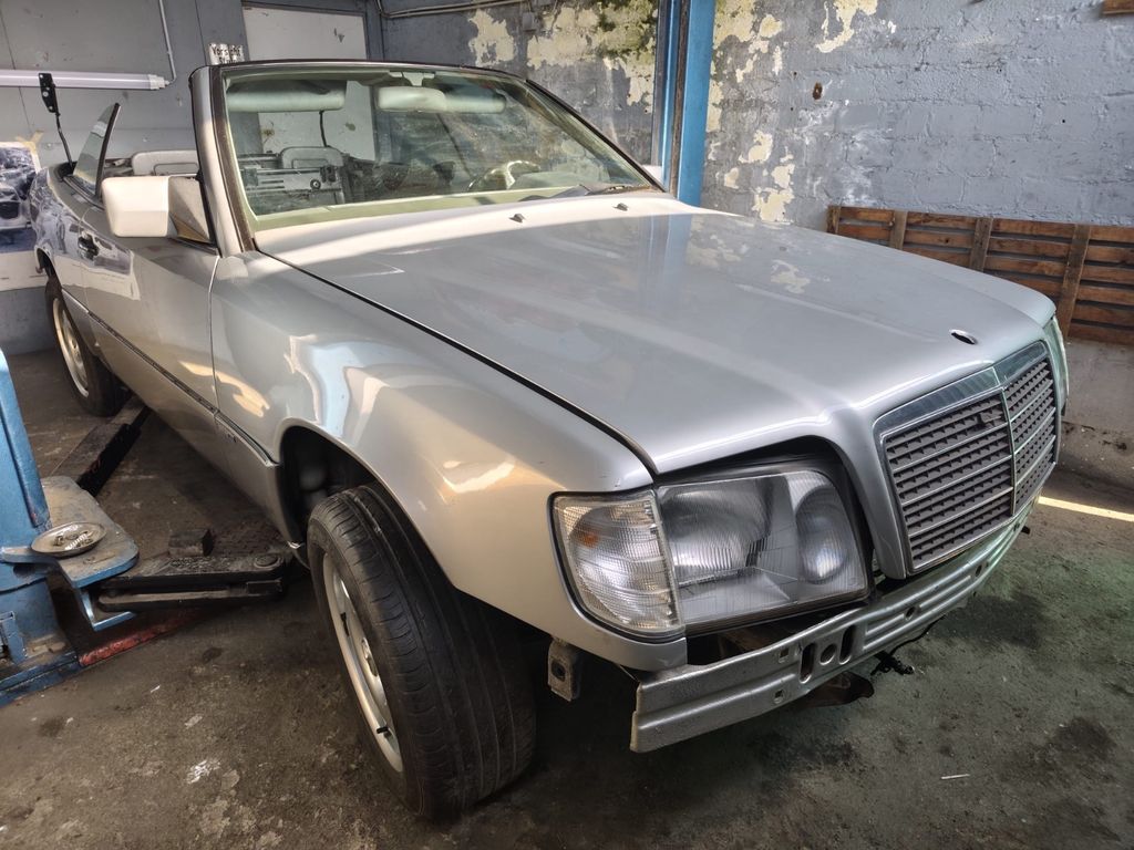 Bild des Angebotes Mercedes-Benz W124 Cabrio 300CE PROJEKTAUFGABE