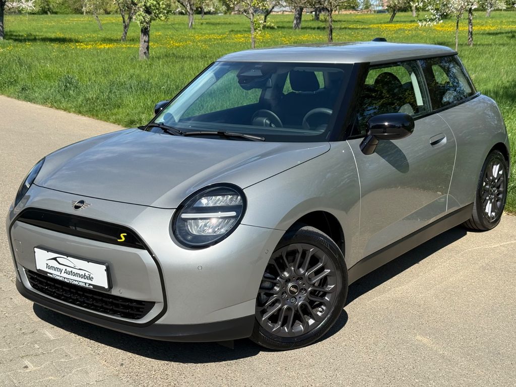 MINI Mini 3-trg. Cooper SE Essential Trim