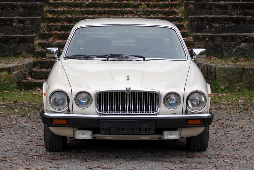 Bild des Angebotes Jaguar XJ12  Serie 3 mit 3 Jahren Garantie