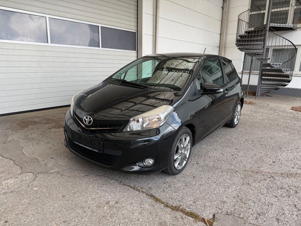 Bild des Angebotes Toyota Yaris Club *RFK*SHZ*TeilLeder*LM-Felgen