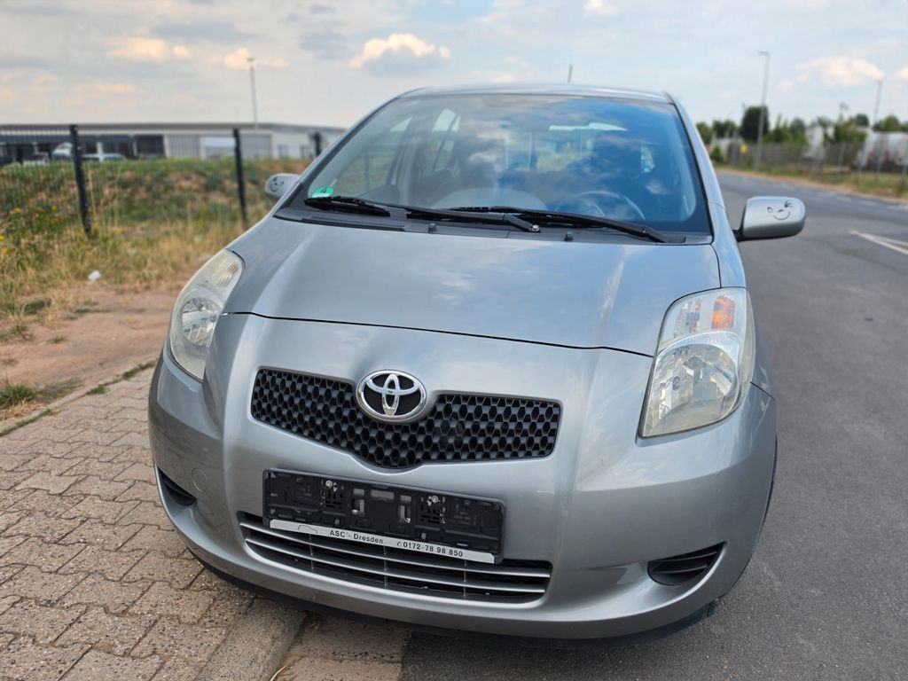 Bild des Angebotes Toyota Yaris Sol  *1 HAND *Automatik*TÜV NEÜ.Motor 1,3