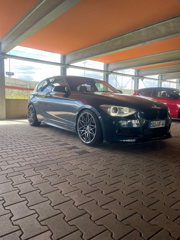 Bild des Angebotes BMW 120d M135i Optik Sonderlackierung
