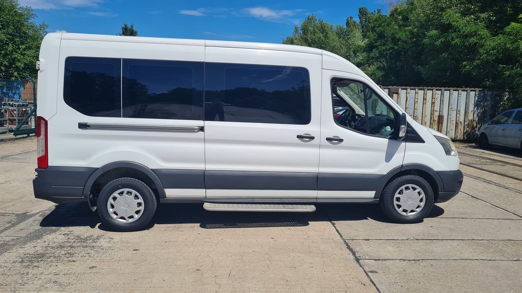 Bild des Angebotes Ford TRANSIT HOCH+LANG+ RAMPE+ 9 SITZE+KLIMA + ZR NEU