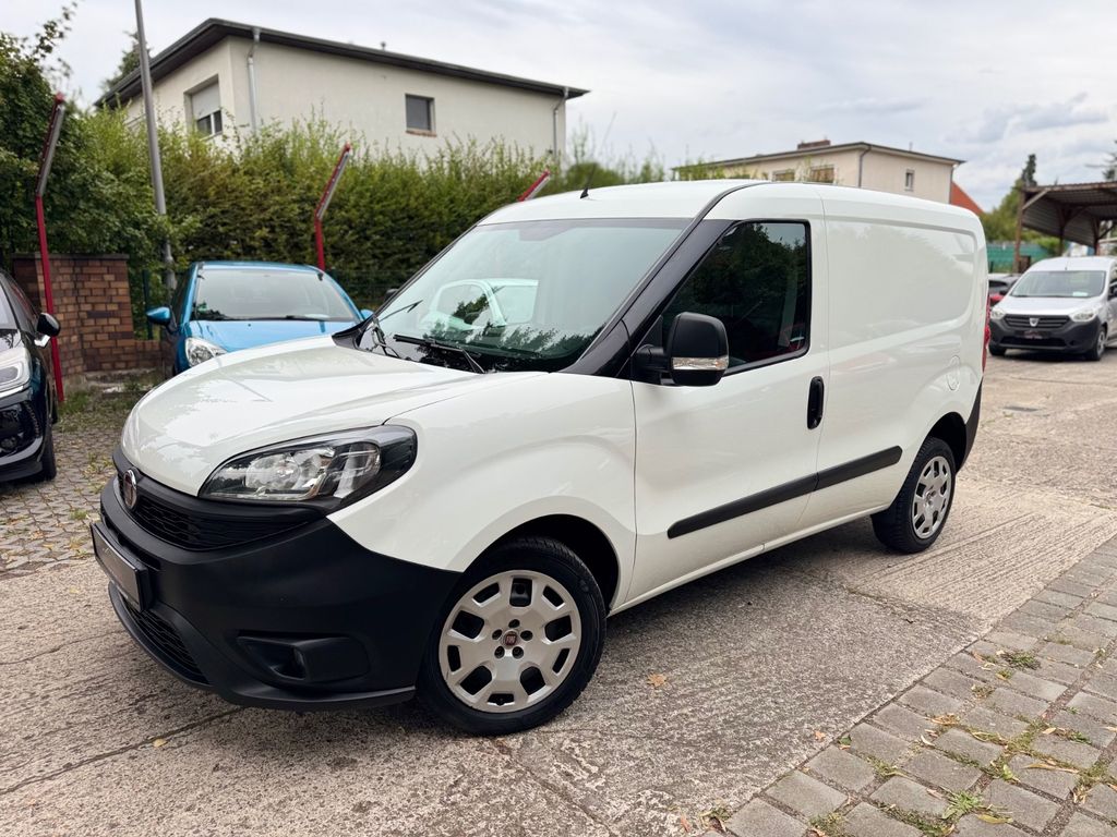 Bild des Angebotes Fiat Doblo Klima Navi CarPlay PDC