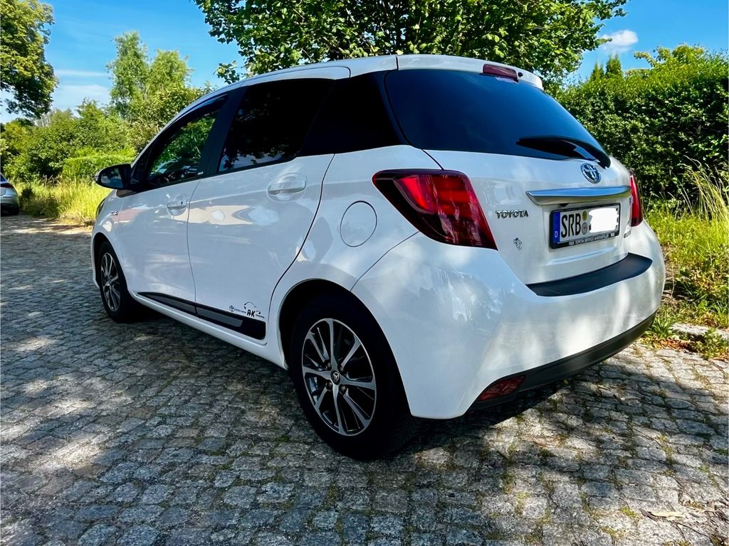 Bild des Angebotes Toyota Yaris Hybrid