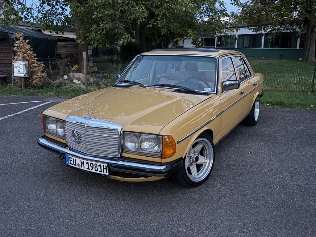 Bild des Angebotes Mercedes-Benz W123 300D Automatik SSD TÜV/H-Kennzeichen