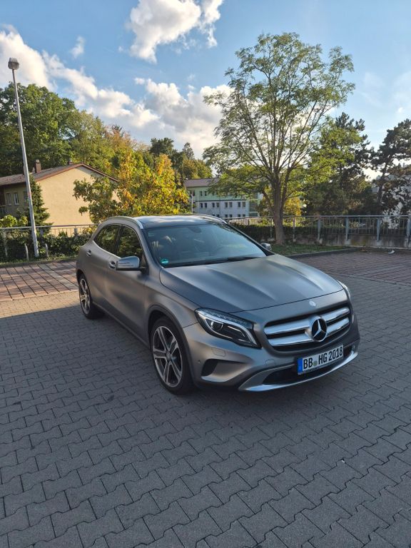 Bild des Angebotes Mercedes-Benz GLA 250 4MATIC DCT AMG Line