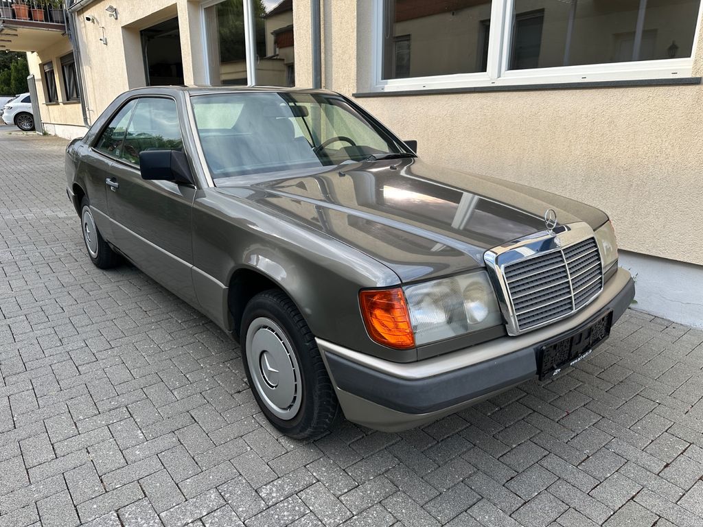 Bild des Angebotes Mercedes-Benz 230 CE C124 Originalzustand