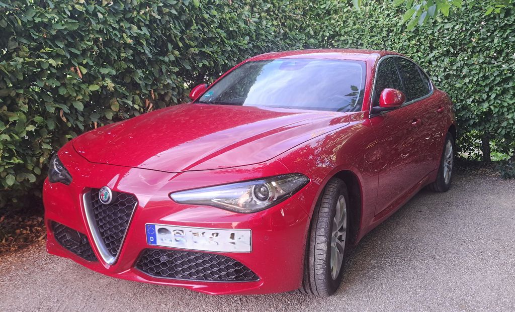 Bild des Angebotes Alfa Romeo Giulia 2.2 Quattro Q4 Diesel 180 PS AT8