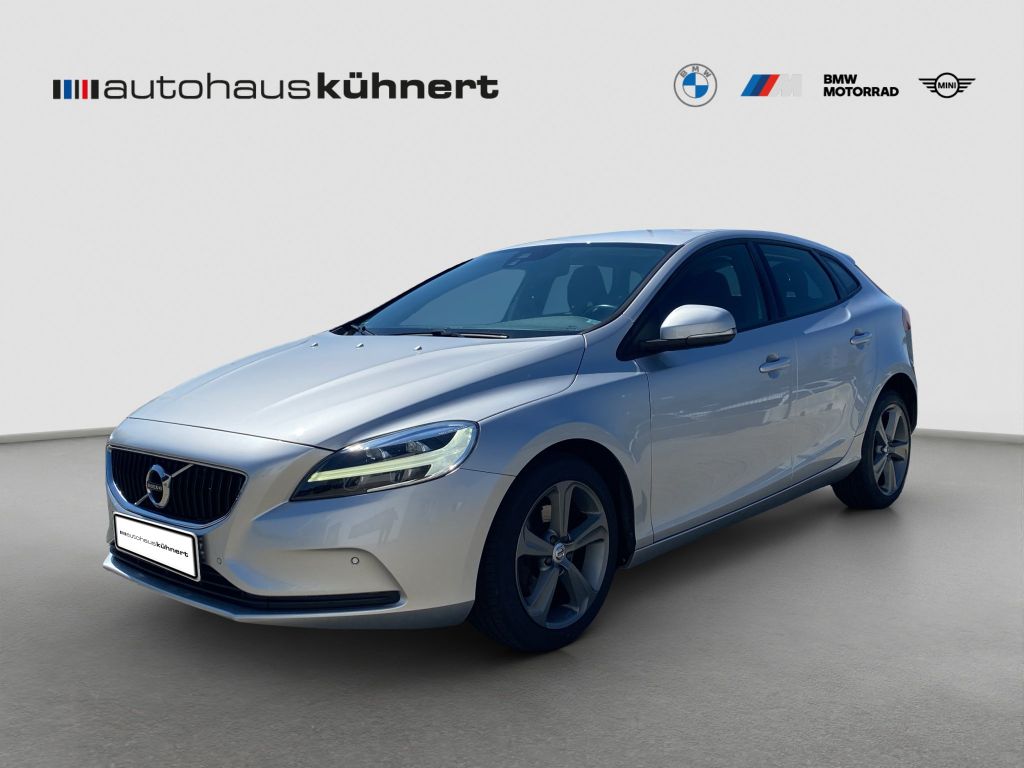 Volvo V40 Momentum LED Navi Tempo PDC SitzHz Klima
