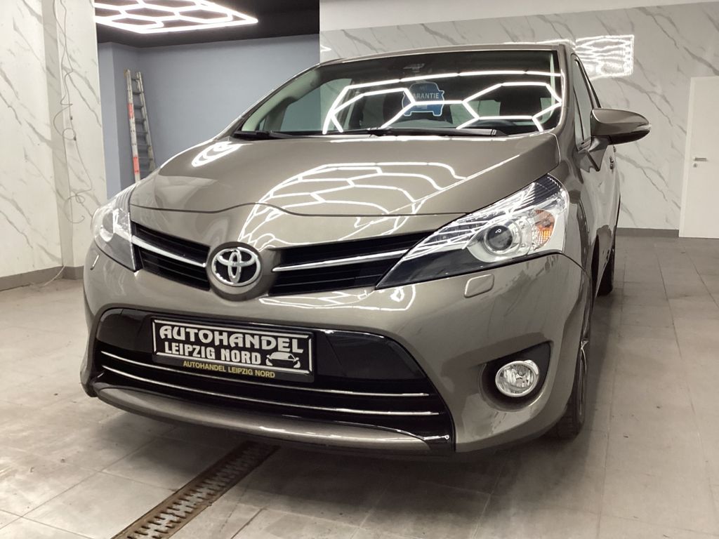 Toyota Verso Edition-S+