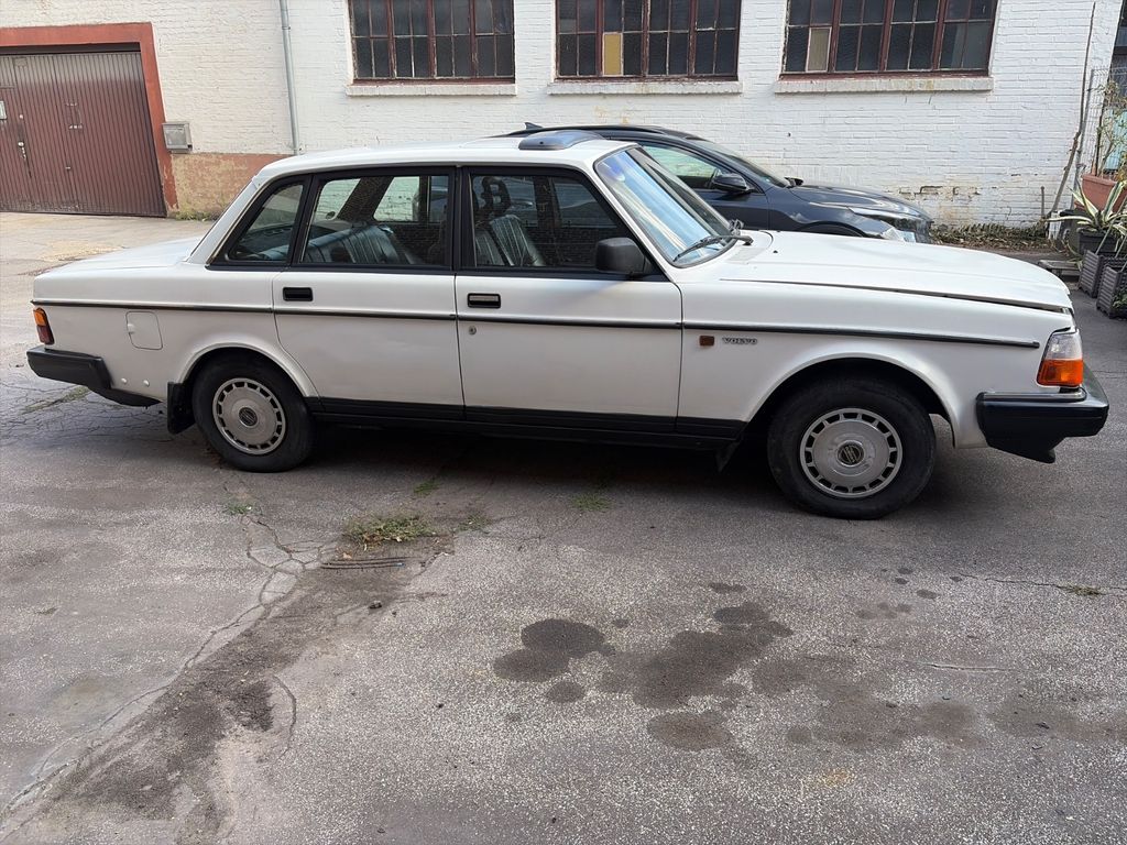 Volvo 240