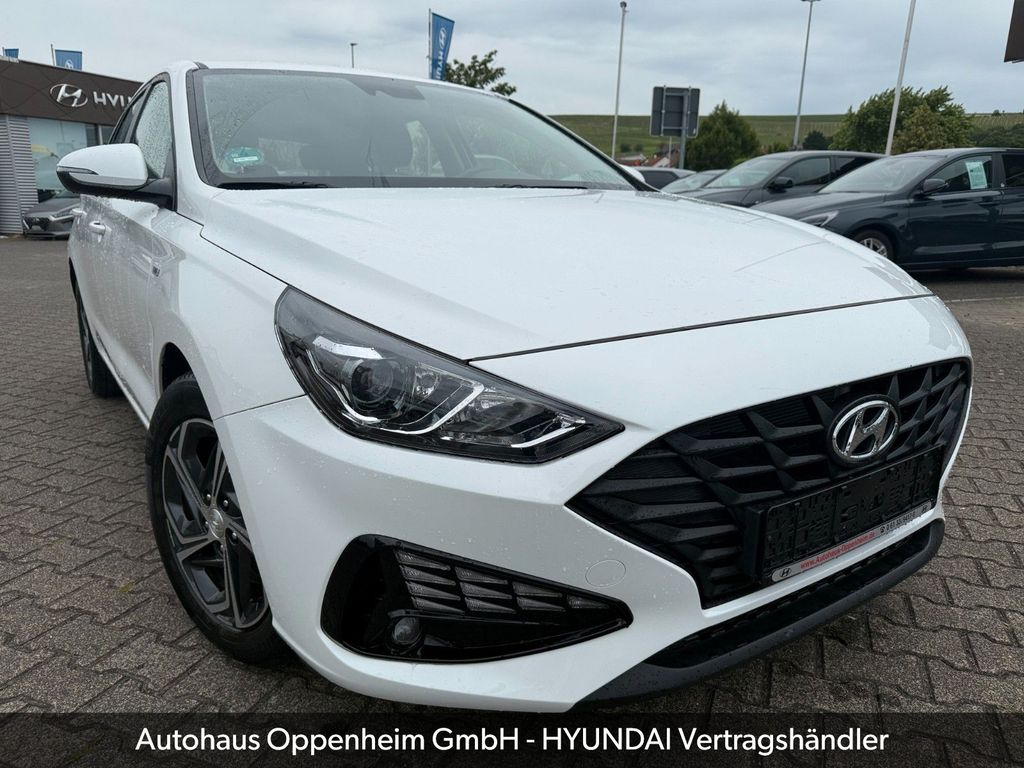 Hyundai i30 Select*Komfort*ALU*PDC*SHZ*FSE*