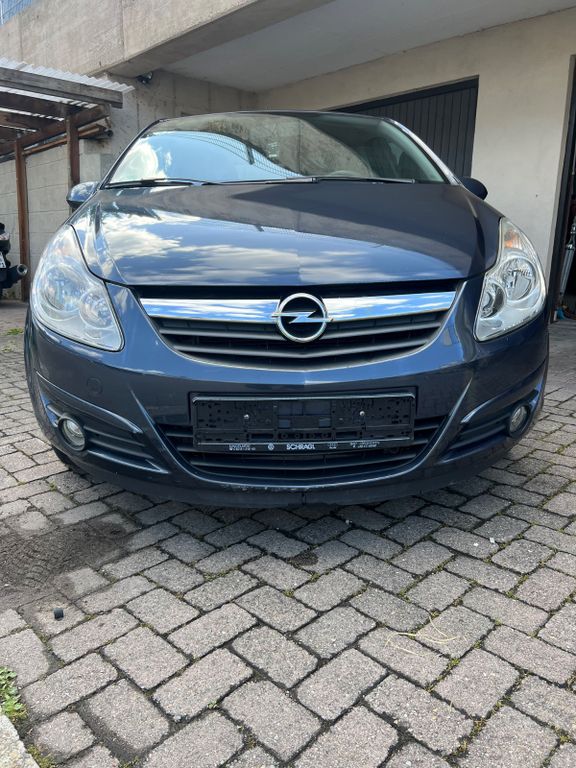 Bild des Angebotes Opel Corsa 1.2 tüv 04/28 Bastler oder Export sofort