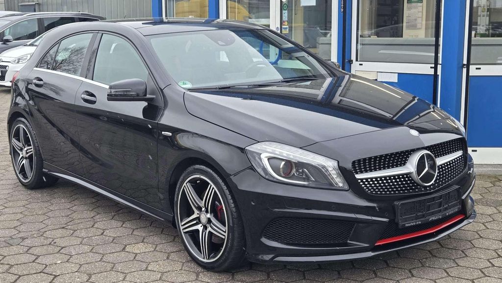 Bild des Angebotes Mercedes-Benz A 250 A 250 Sport AUT Panorama DISTRONIC LEDER