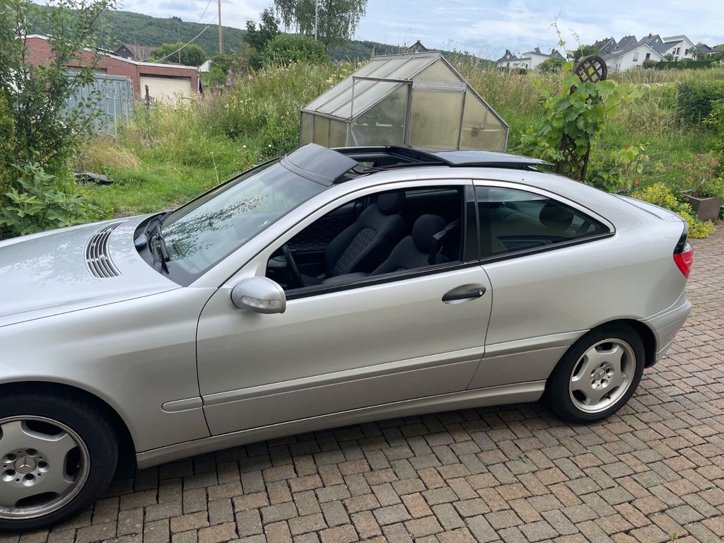Bild des Angebotes Mercedes-Benz CLC 200 Kompressor