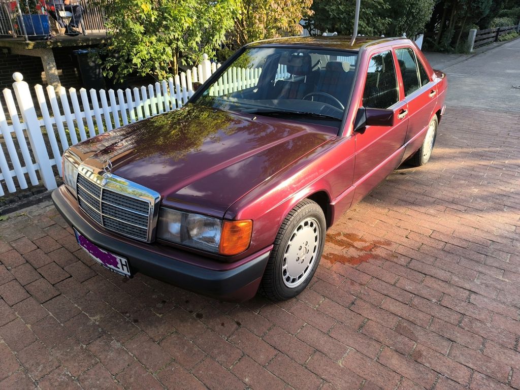 Bild des Angebotes Mercedes-Benz 190E 1.8 Avantgarde Rosso Automatik