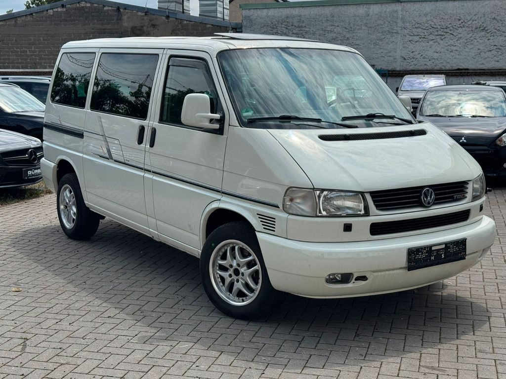 Bild des Angebotes Volkswagen T4 Caravelle 2,5-l-Diesel TDI 111kW
