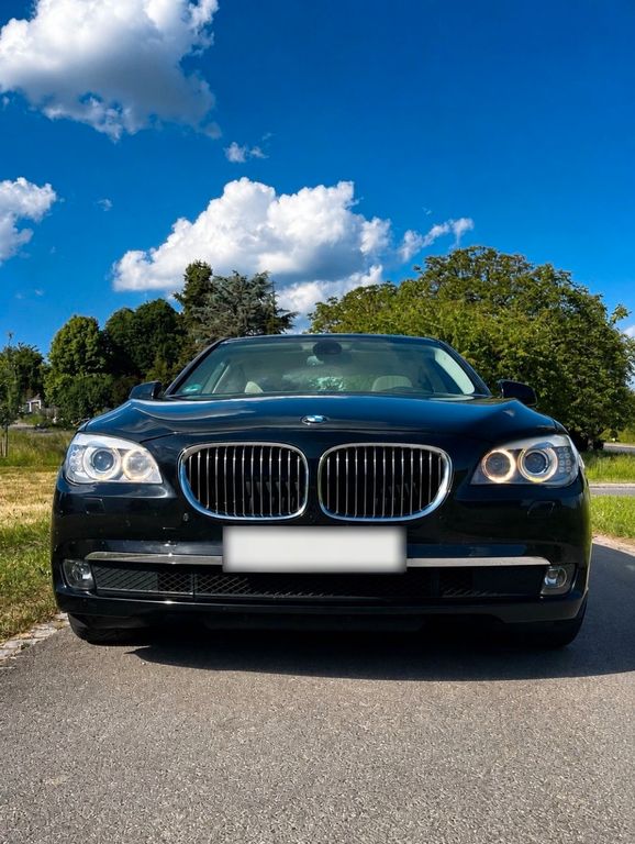 Bild des Angebotes BMW 730d - F01 - Garage - Unfallfrei - Nichtraucher