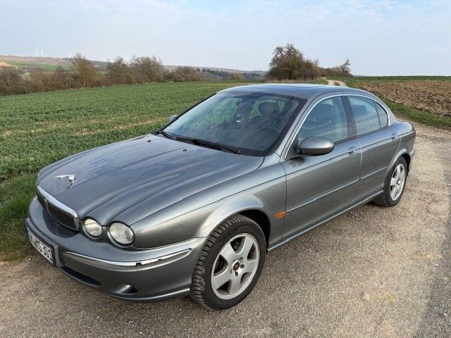 Bild des Angebotes Jaguar X-Type 2 Liter V6 Executive VIEL INVESTITIONEN