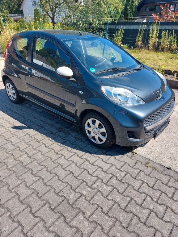 Bild des Angebotes Peugeot 107 Urban Move 70 Urban Move