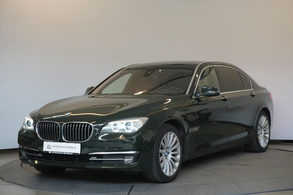 Bild des Angebotes BMW 740Li Schiebedach 360°HeadUp H&K