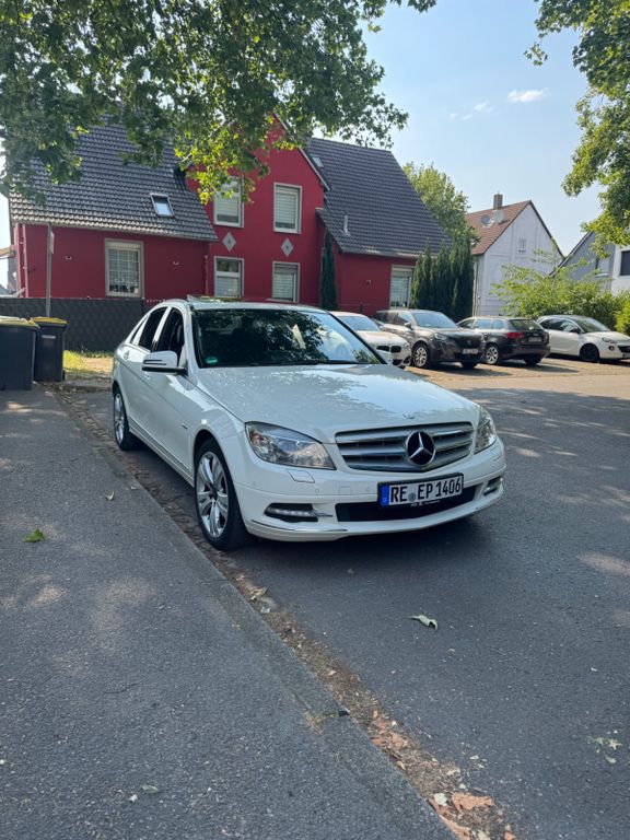 Bild des Angebotes Mercedes-Benz 220