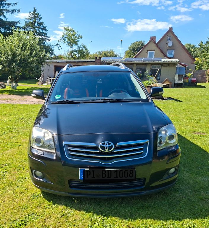 Bild des Angebotes Toyota Avensis Combi Sol 2,2-l-D-CAT Sol