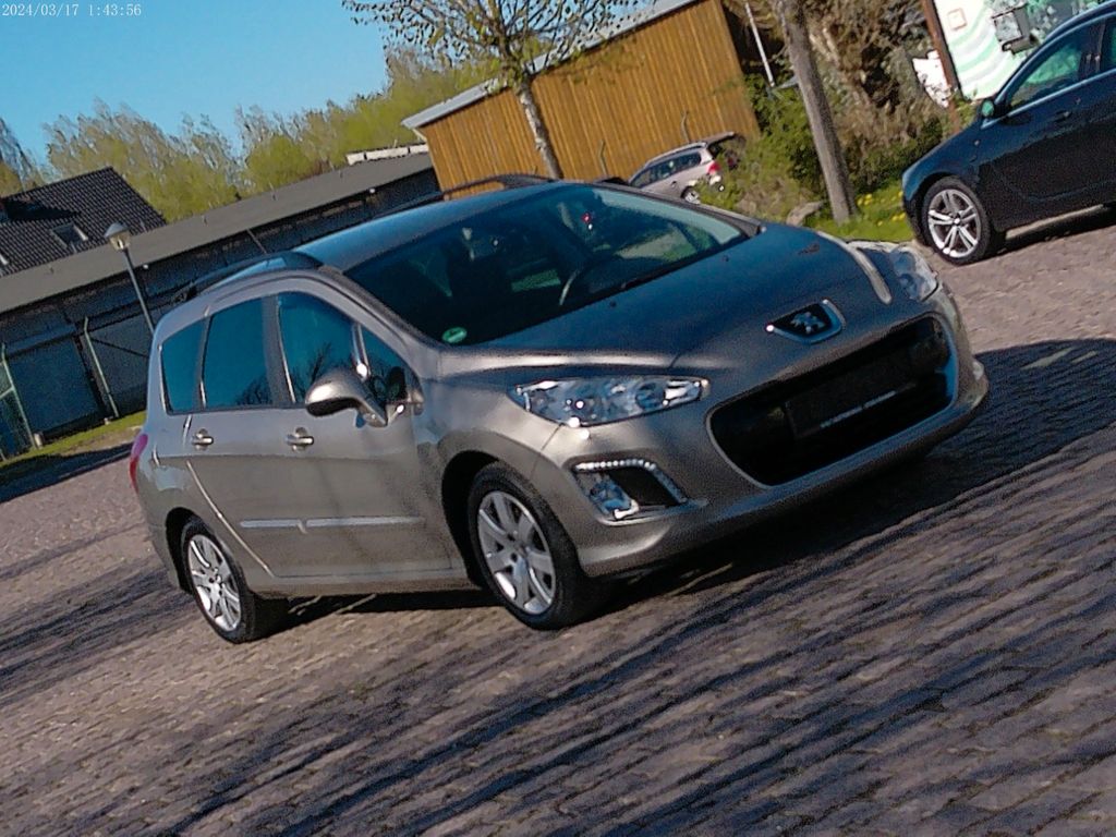 Bild des Angebotes Peugeot 308 SW Active TÜV NEU NAVI KLIMA AHK S-HEFT PDC