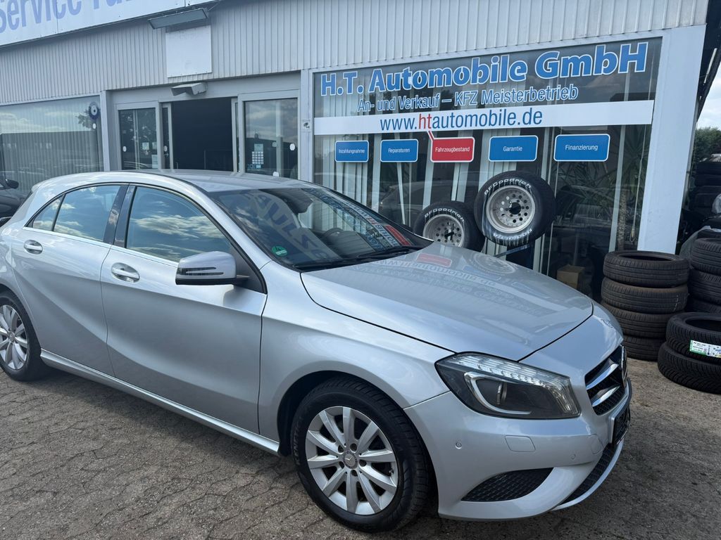 Bild des Angebotes Mercedes-Benz A 180 BlueEfficiency-Navi-B Xenon-Sitzh.-Sportz.
