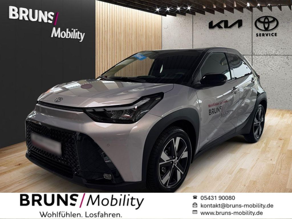 Bild des Angebotes Toyota Aygo X 1.5 Hybrid  Kamera Carplay PDC Sitzheizun