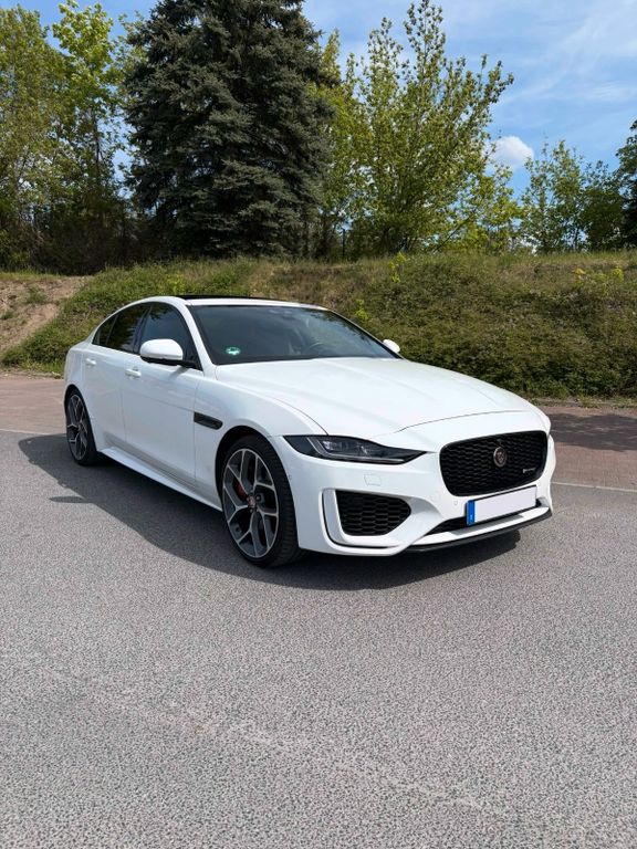 Bild des Angebotes Jaguar XE P300 R-DYNAMIC HSE AWD *VOLL*PANO*HEADUP*360°