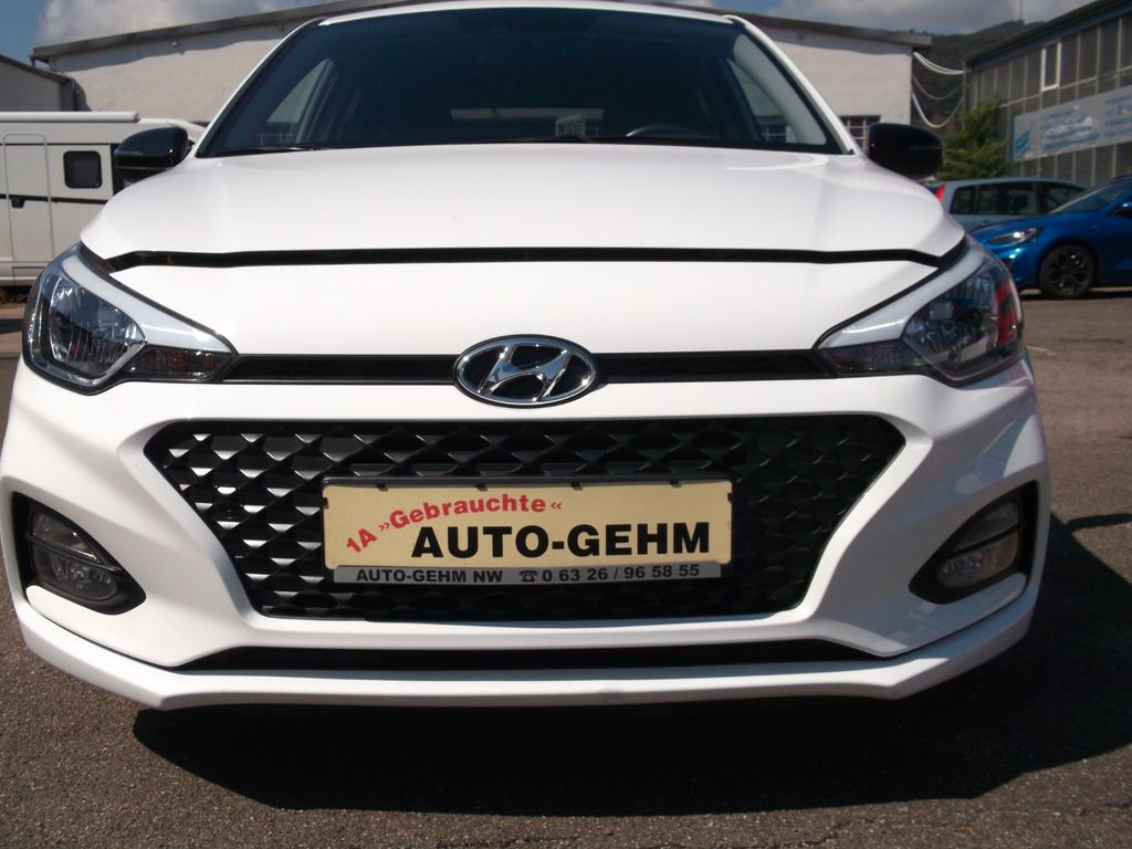 Hyundai i20 YES! Neuwertiger Zustand