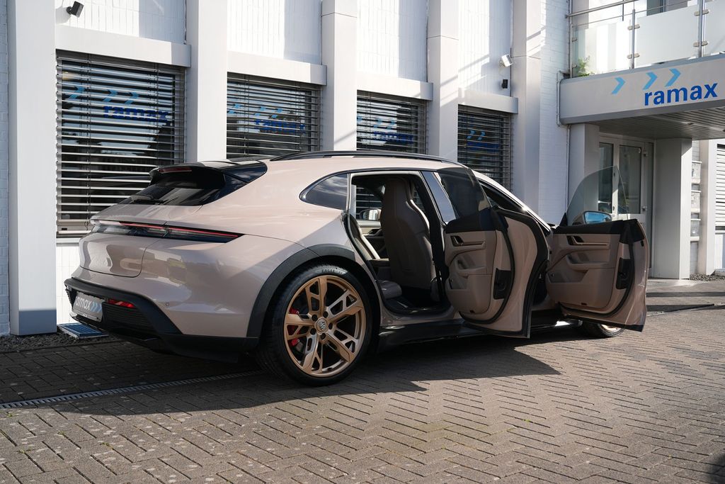 Bild des Angebotes Porsche Taycan 4S Cross Turismo COFFEEBEIGE-LEDER BEIGE