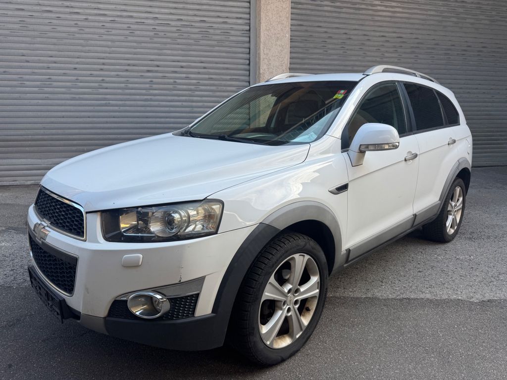 Bild des Angebotes Chevrolet Captiva 2.2 D LTZ 4WD*Autom*AHK*Leder*7Sitzer*