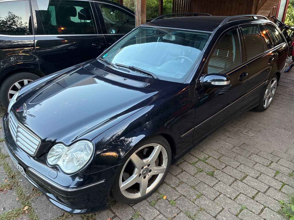Bild des Angebotes Mercedes-Benz C 320 CDI T AMG Sportpaket Command Leder 270PS
